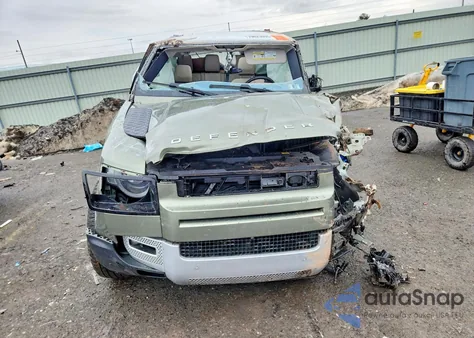 2022 Land Rover Defender 110 Se z USA, uszkodzony, nr VIN SALEPERU1N2078439